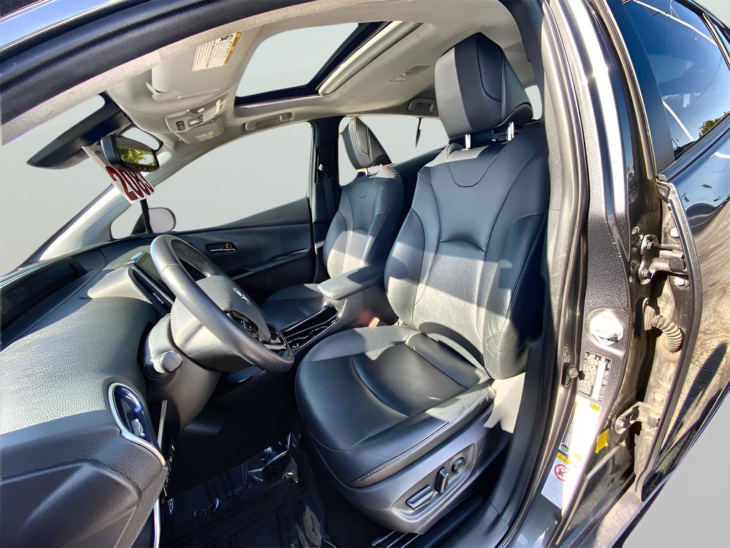 Used 2019 Toyota Prius Limited w/ Premium Convenience Package FWD image 13