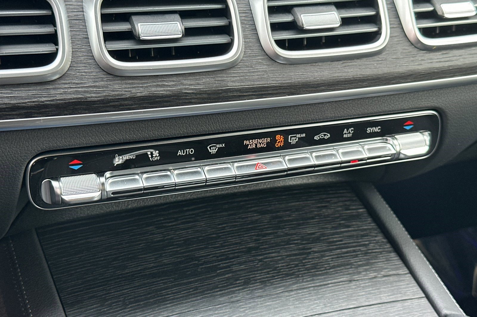 New 2026 Mercedes-Benz GLE 450 4MATIC image 18