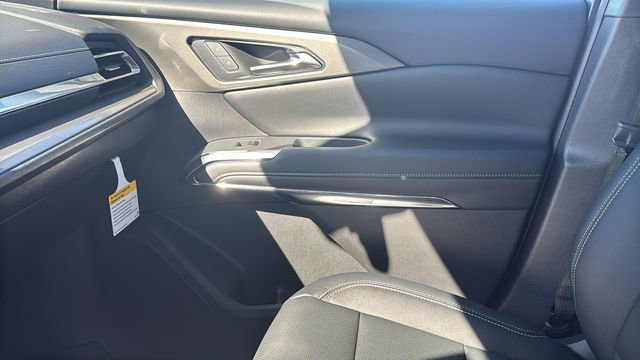 New 2026 Chevrolet Traverse LT w/ Driver Confidence Package FWD image 24