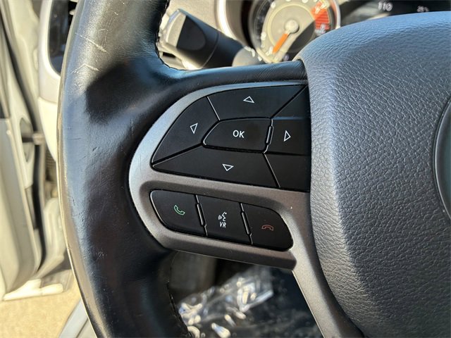 Used 2019 Jeep Cherokee Limited image 23