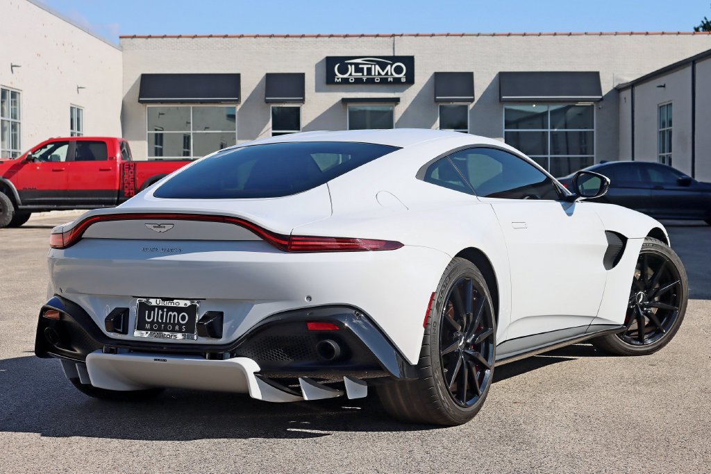 Used 2019 Aston Martin V8 Vantage Coupe RWD image 39