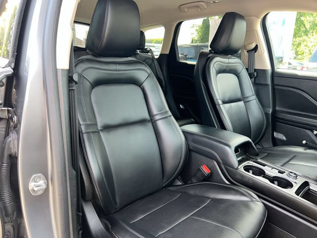 Used 2024 Lincoln Corsair AWD w/ Equipment Group 101A image 27