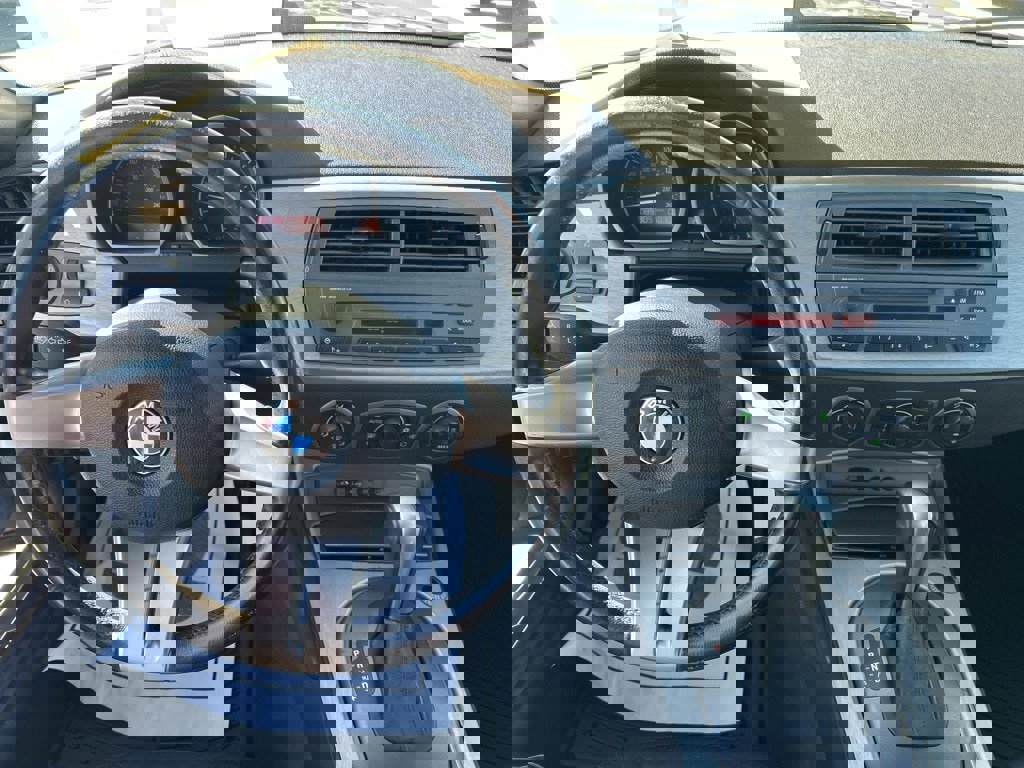 Used 2003 BMW Z4 3.0i image 5