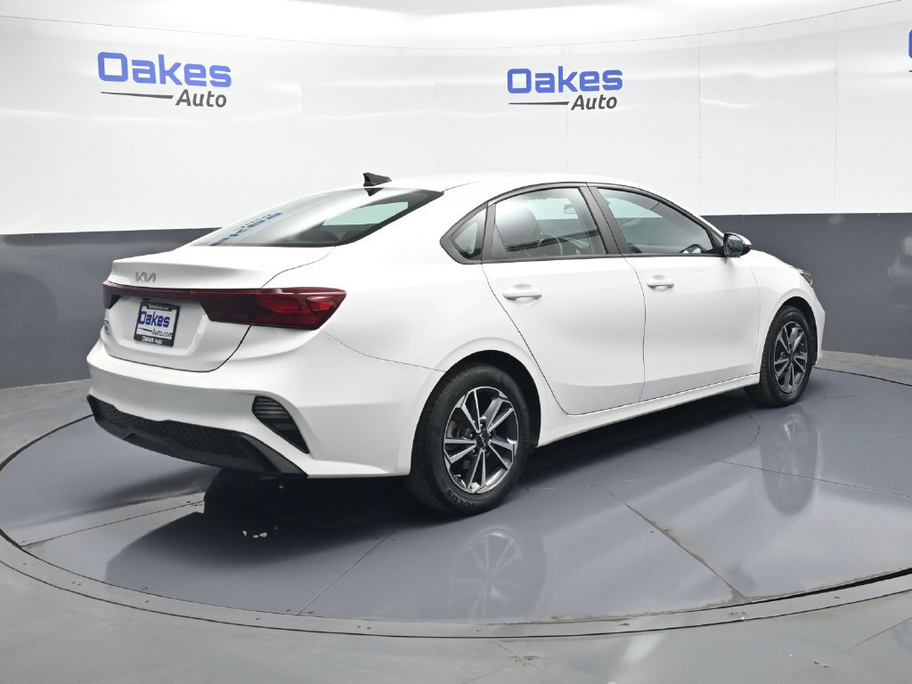 Certified 2023 Kia Forte LXS w/ LXS Technology Package FWD image 7
