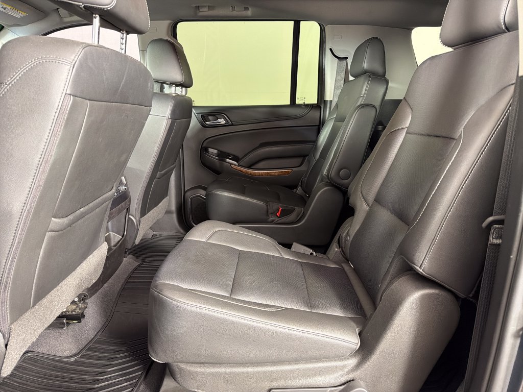Used 2019 Chevrolet Suburban Premier w/ RST 6.2L Performance Edition AWD/4WD image 21