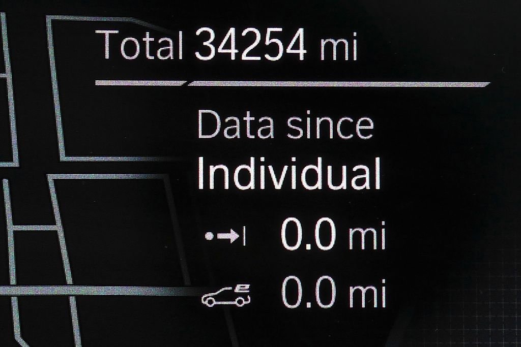 Certified 2023 BMW 530e 530e iPerformance w/ Convenience Package image 32