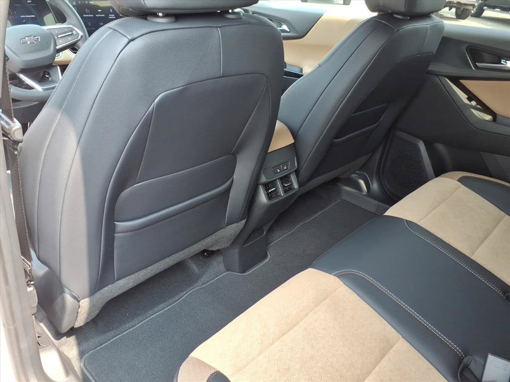 New 2027 Chevrolet Equinox ACTIV w/ Convenience Package III AWD/4WD image 13