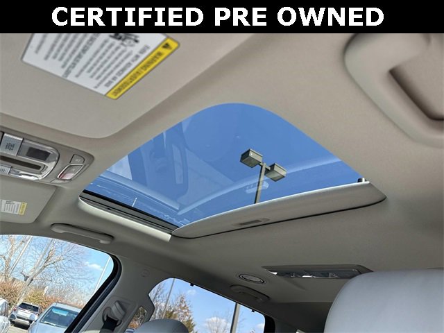 Used 2023 Kia Telluride EX w/ EX Captain's Chair Package image 16