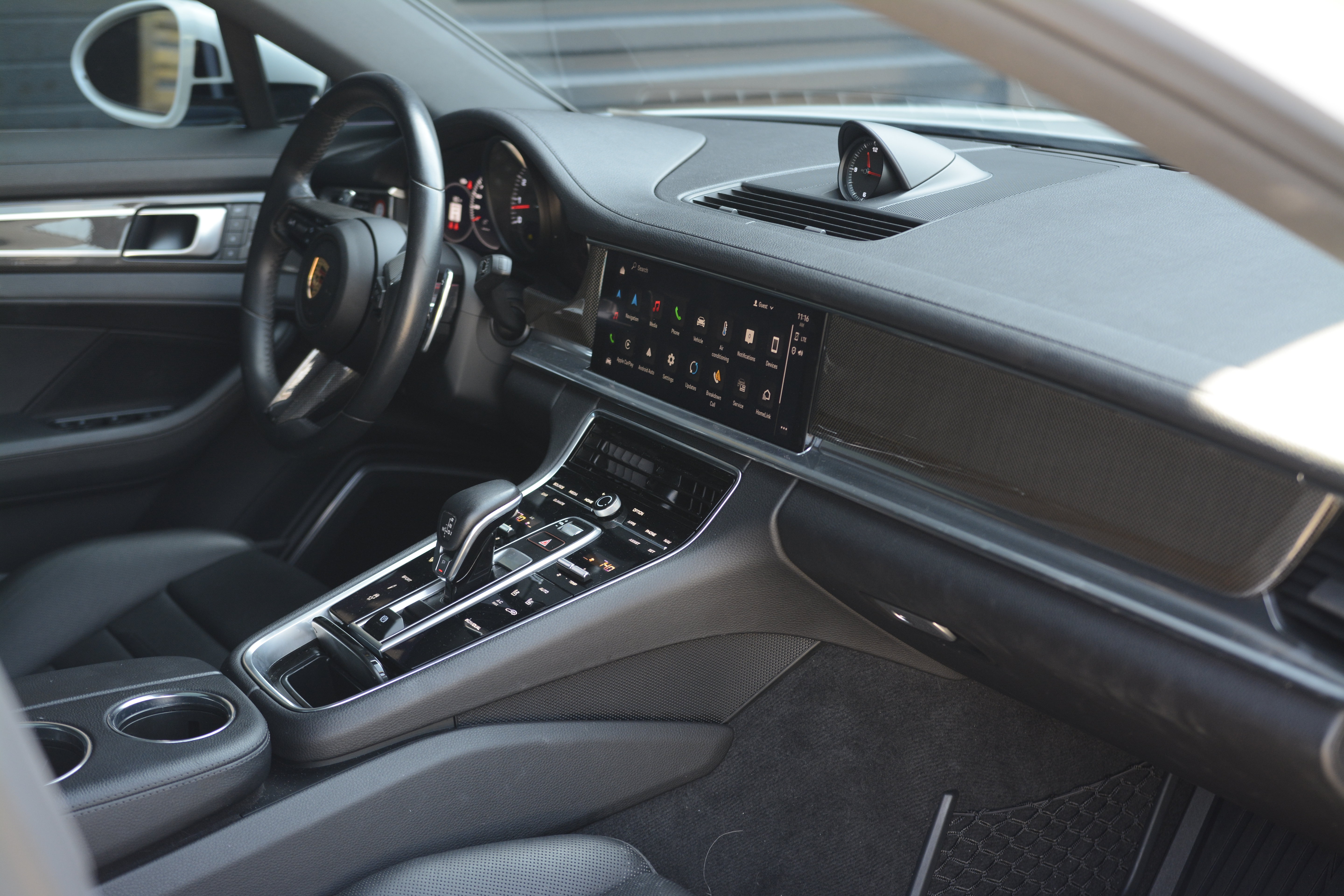 Certified 2023 Porsche Panamera Platinum Edition RWD image 28