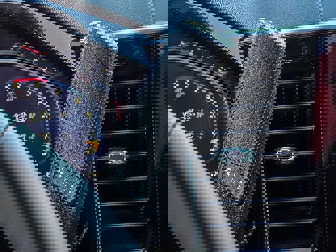 Used 2026 Chevrolet Silverado 2500 LTZ w/ LTZ Plus Package image 34