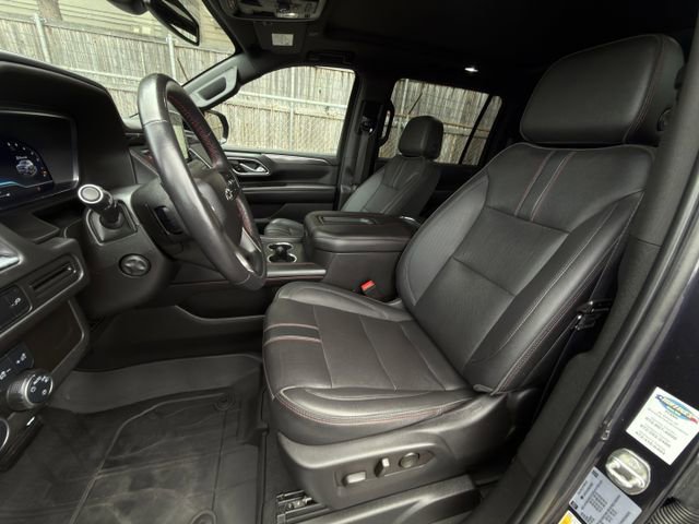 Used 2022 Chevrolet Suburban RST w/ Luxury Package RWD image 31