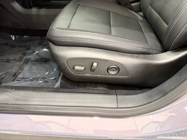 New 2026 Chevrolet Equinox EV LT FWD image 13