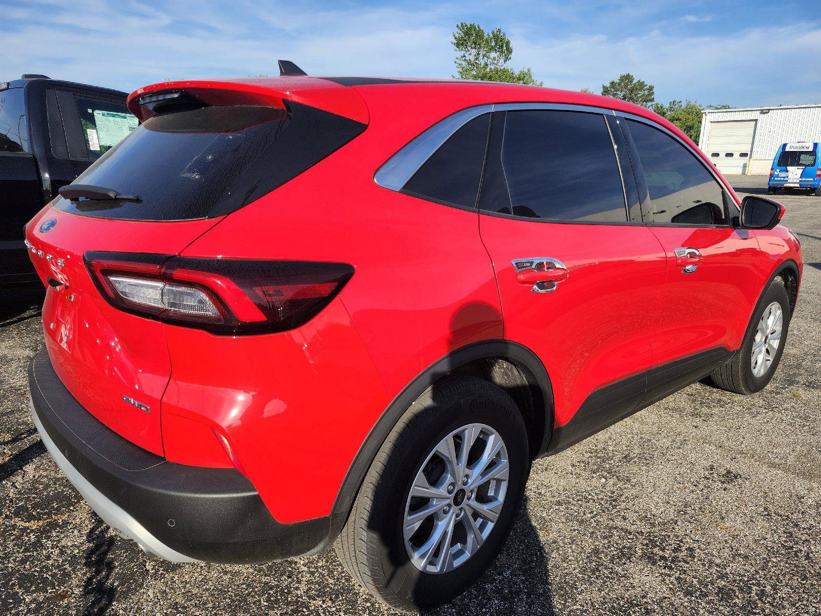 Used 2024 Ford Escape Active w/ Tech Pack #2 AWD/4WD image 6