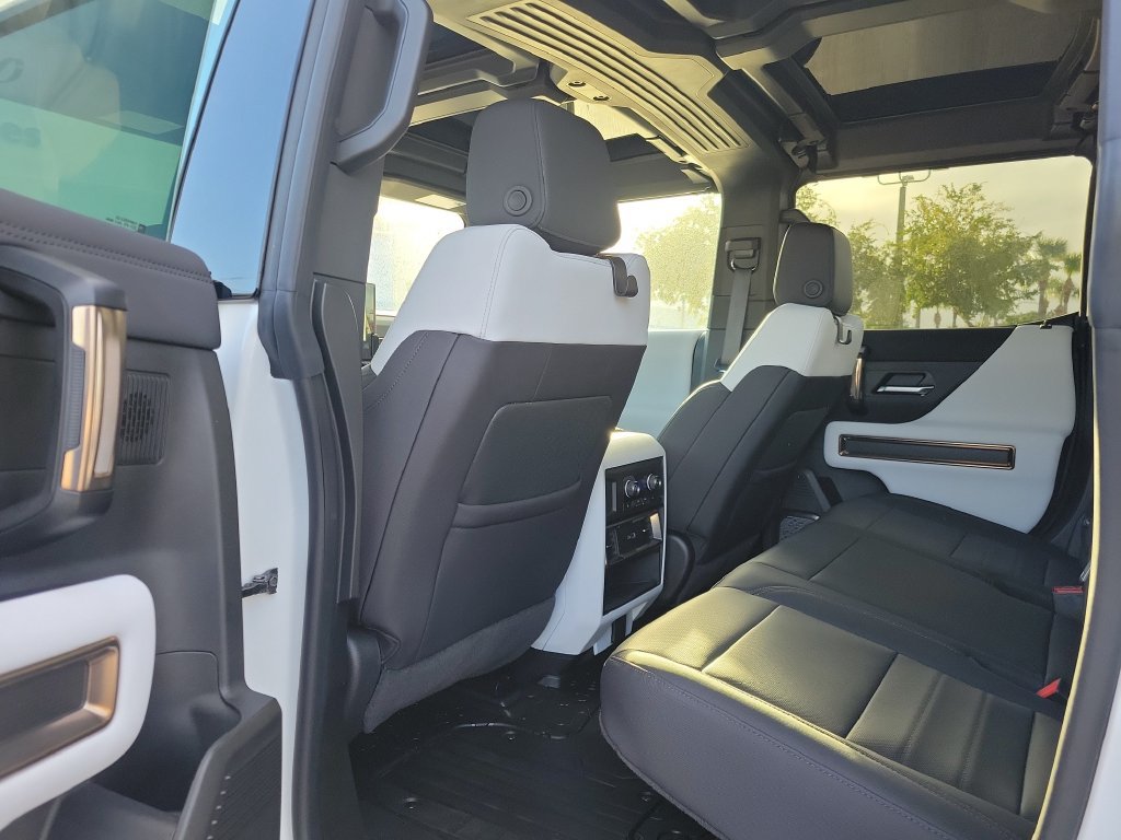 Used 2025 GMC Hummer EV 3X AWD/4WD image 13
