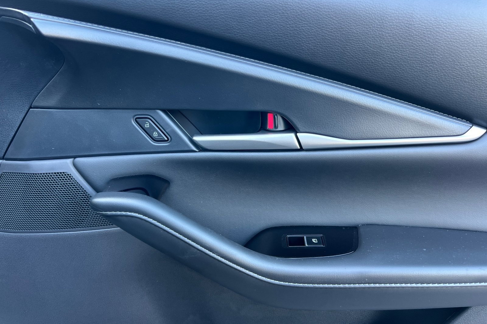 Used 2025 MAZDA CX-30 AWD 2.5 S w/ Select Sport Pkg image 21