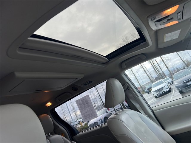 Used 2011 Toyota Sienna XLE image 15