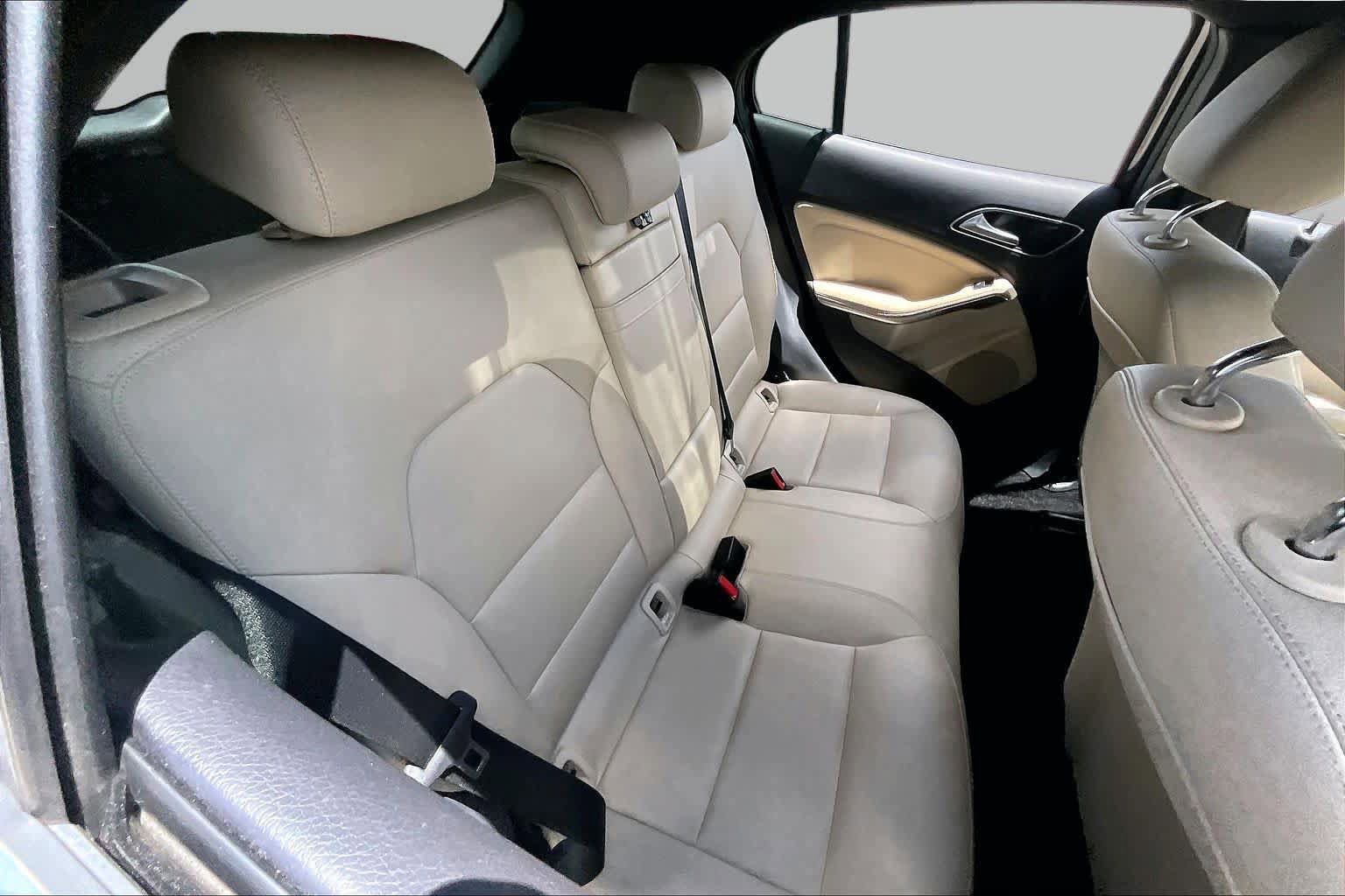 Used 2017 Mercedes-Benz GLA 250 image 19