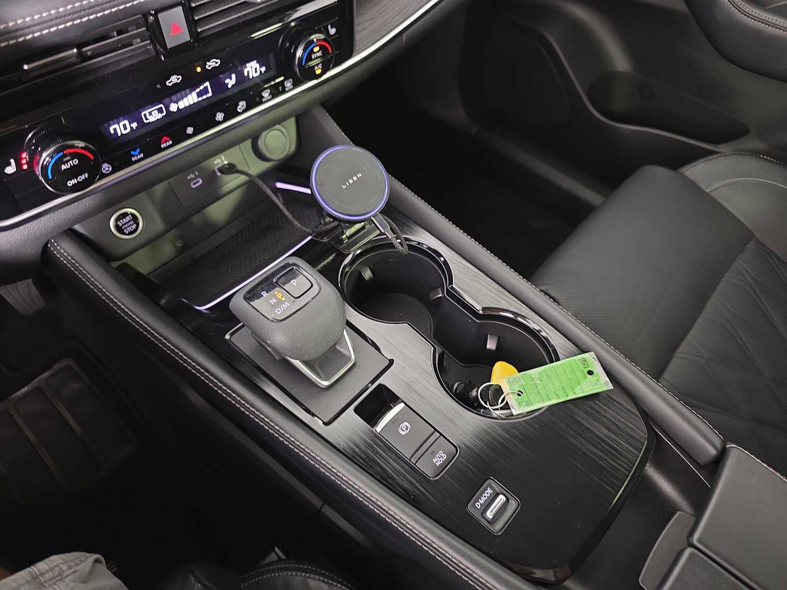 Used 2023 Nissan Rogue Platinum w/ Platinum Premium Package image 17