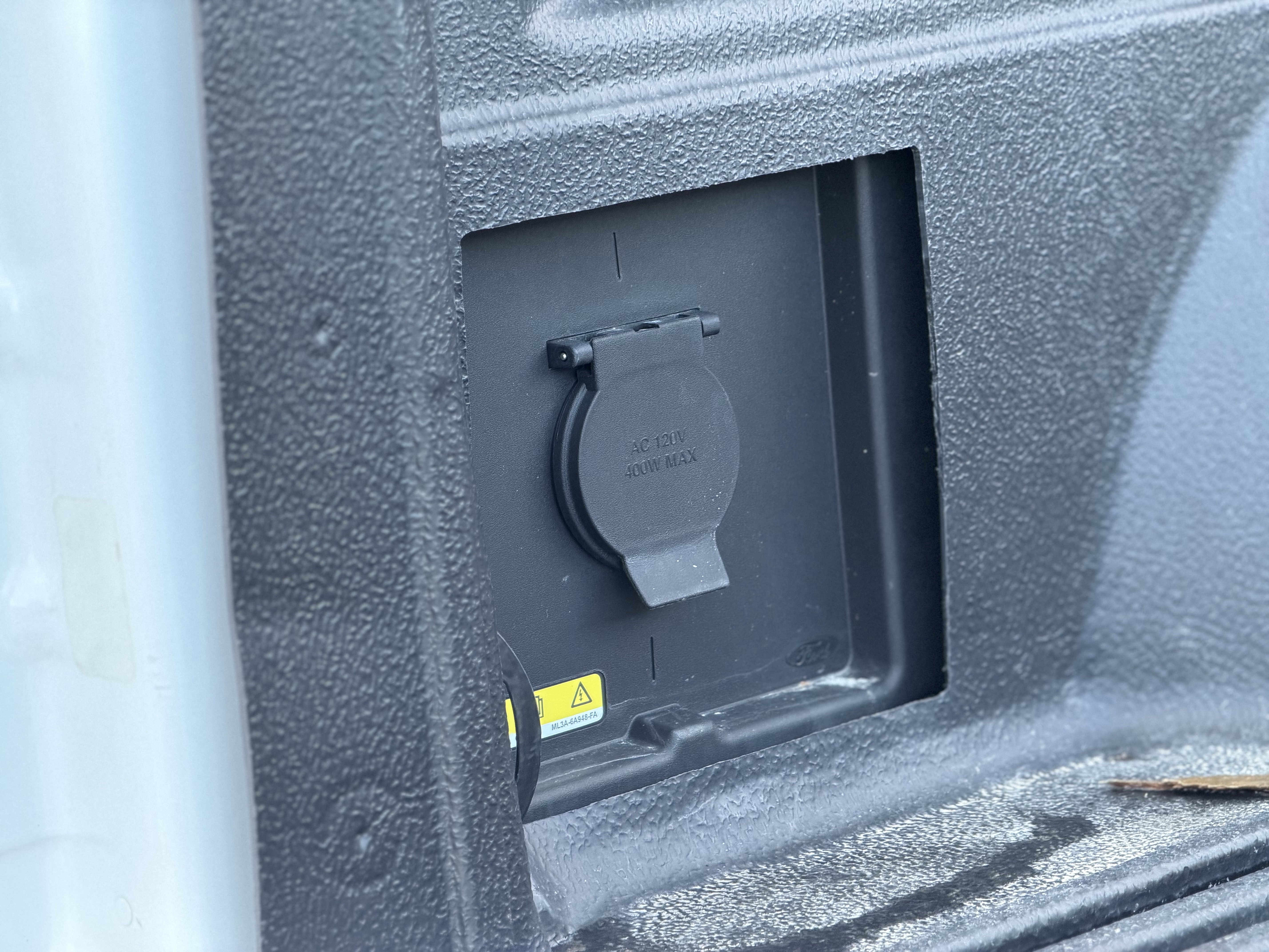 Used 2023 Ford F150 Lariat image 36