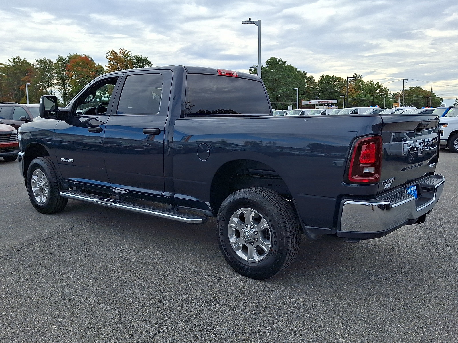 Used 2026 RAM 2500 Big Horn AWD/4WD image 4