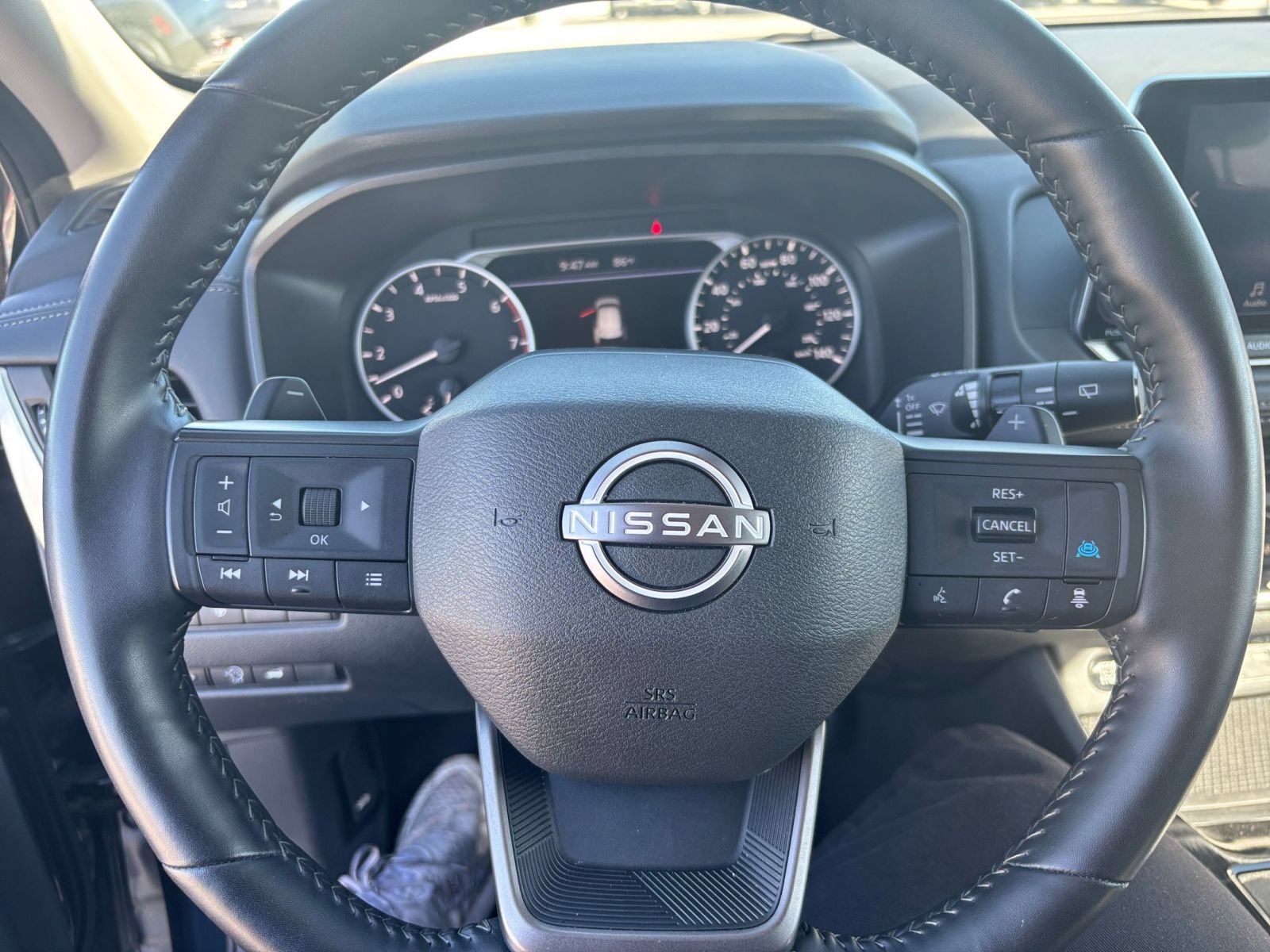 Used 2025 Nissan Rogue SV FWD image 29