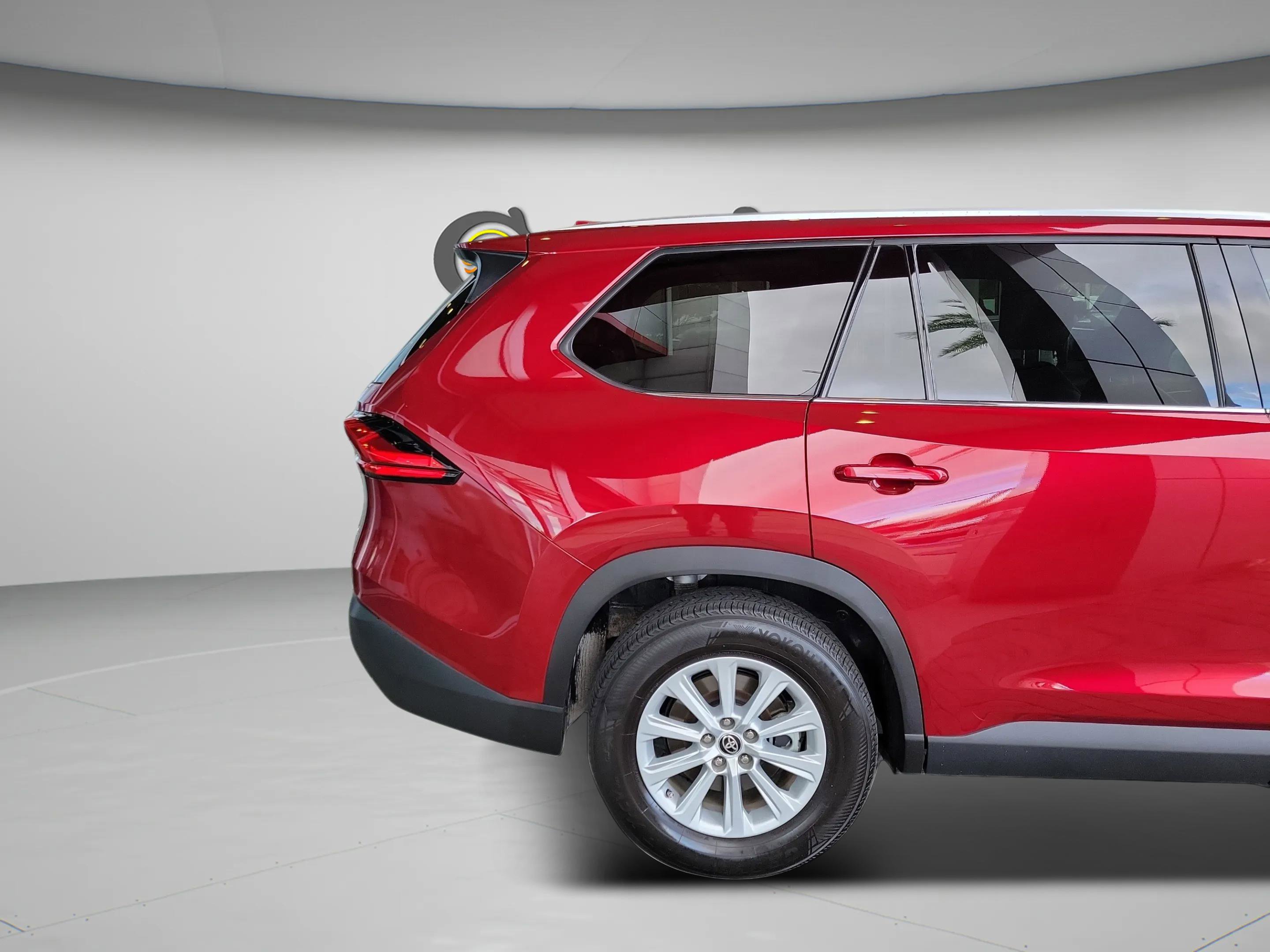 Certified 2024 Toyota Grand Highlander XLE image 33