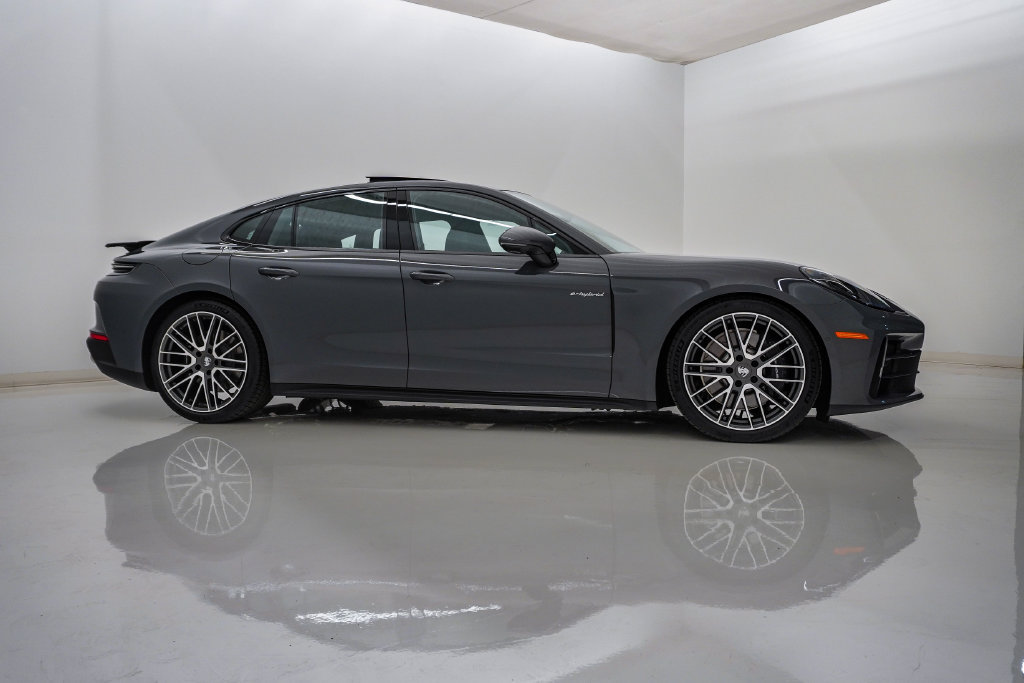 New 2026 Porsche Panamera 4 E-Hybrid AWD/4WD image 9