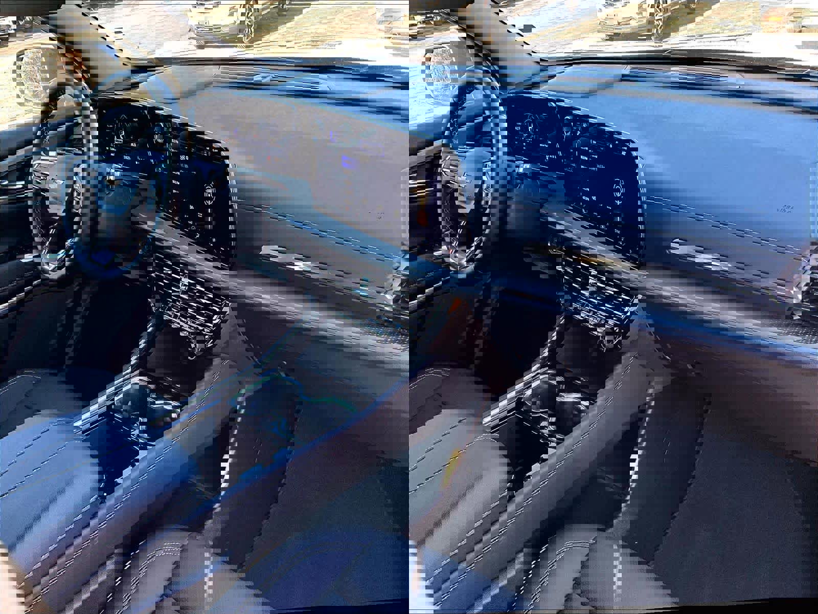 Used 2025 Chevrolet Traverse LT image 22