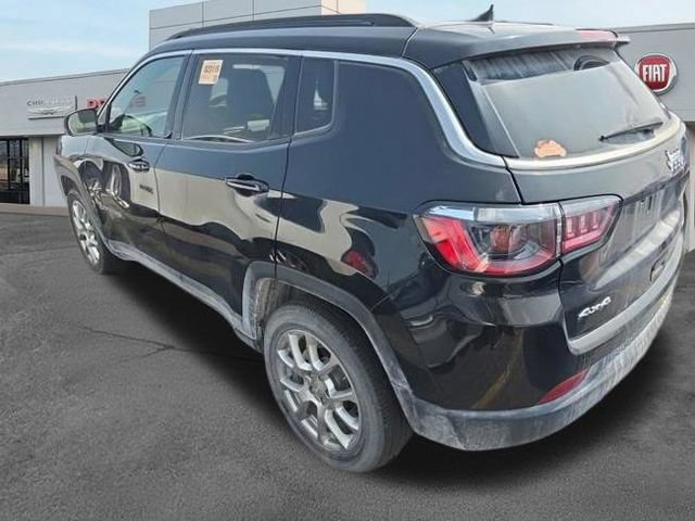 Used 2023 Jeep Compass Latitude AWD/4WD image 7