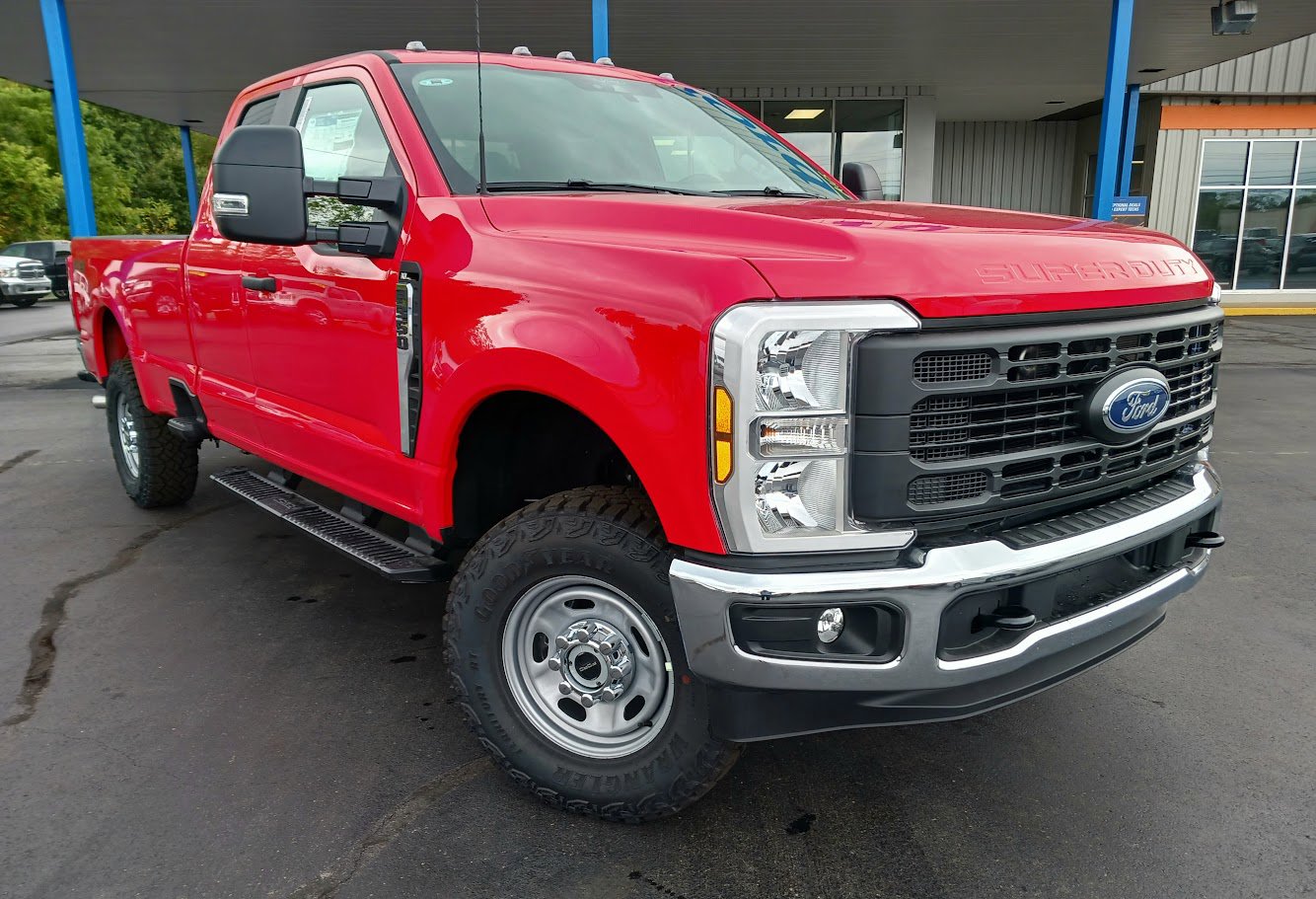 New 2026 Ford F350 XL w/ XL Off-Road Package image 2
