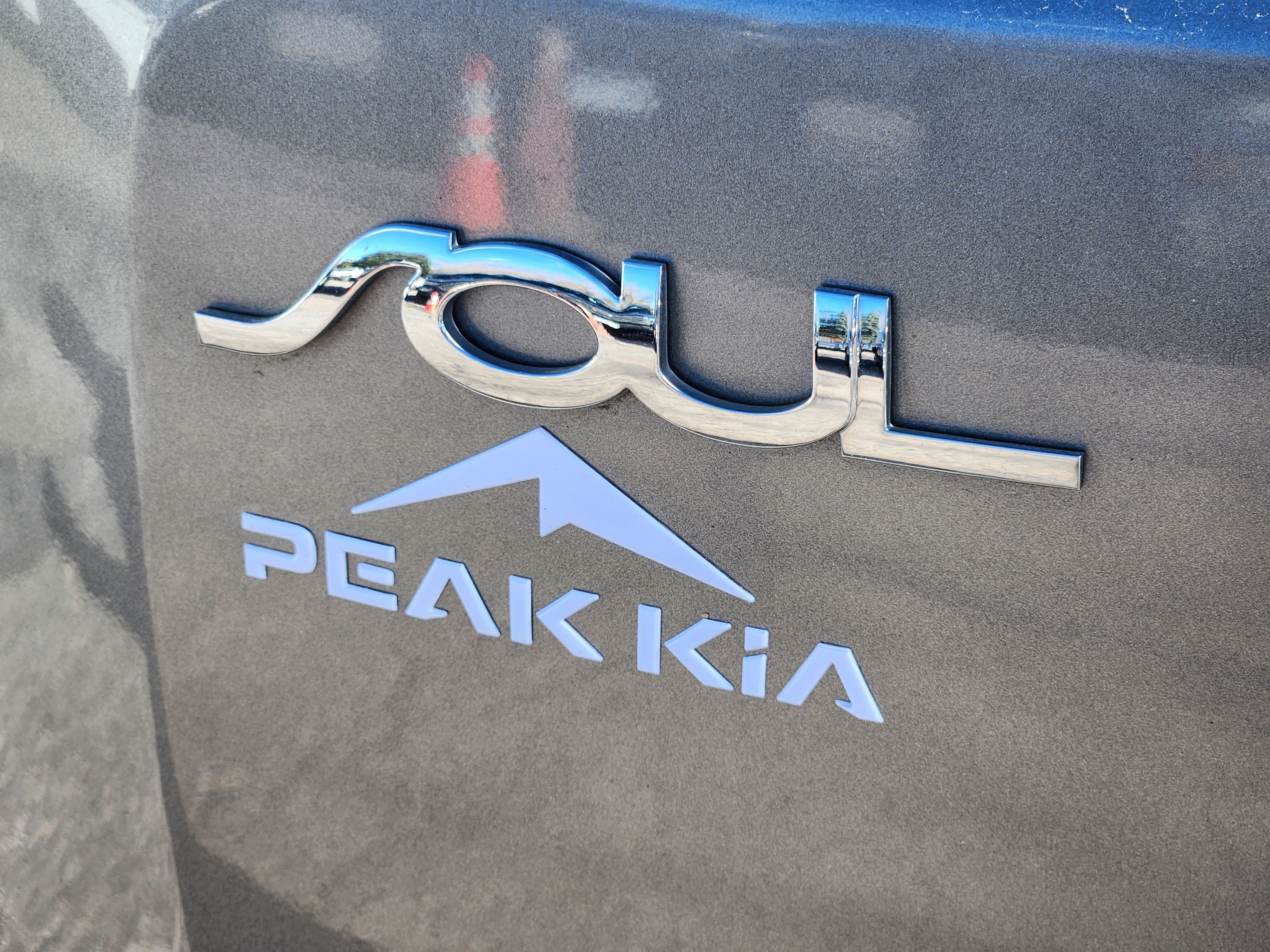 Used 2013 Kia Soul + w/ Audio Pkg image 12