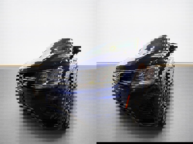 Used 2021 Volkswagen Tiguan SE w/ Panoramic Sunroof Package AWD/4WD image 8