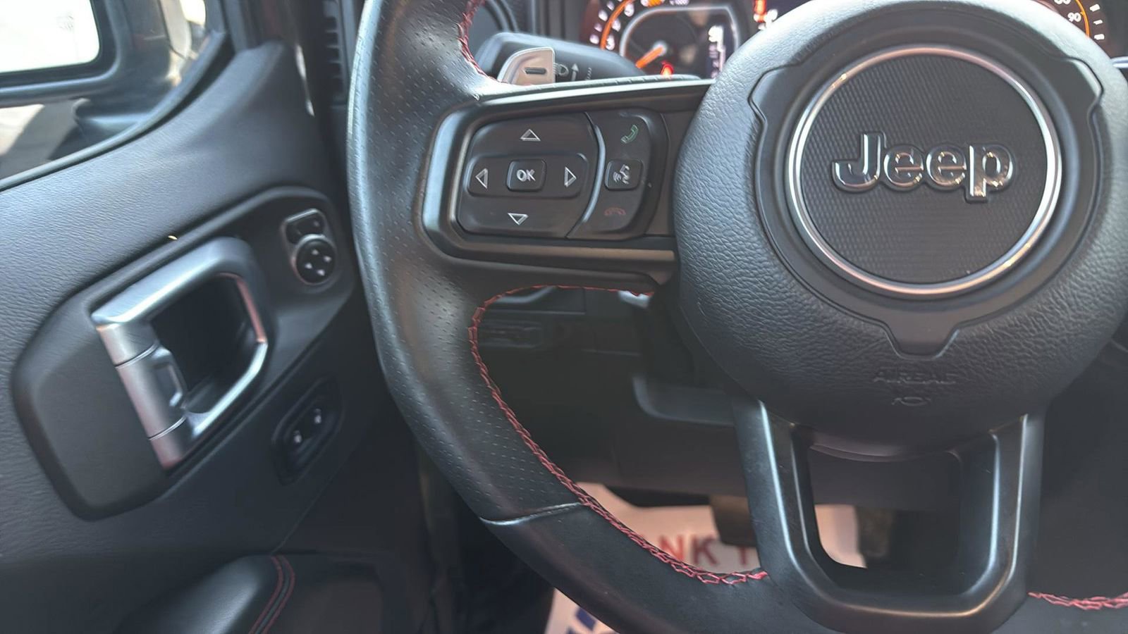 Used 2024 Jeep Wrangler Unlimited Rubicon 392 image 17