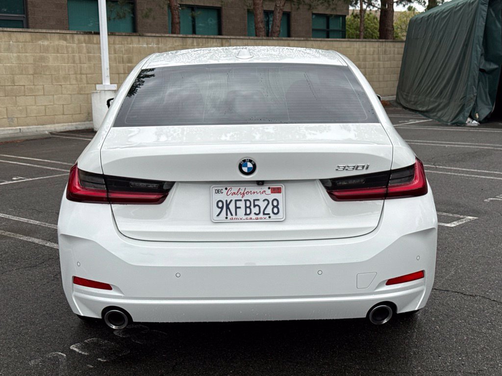 Used 2024 BMW 330i Sedan w/ Convenience Package RWD image 10