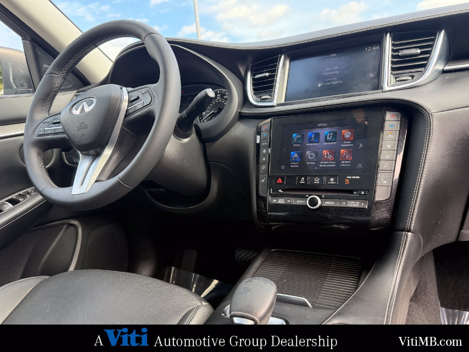 Used 2022 INFINITI QX50 Luxe AWD/4WD image 32