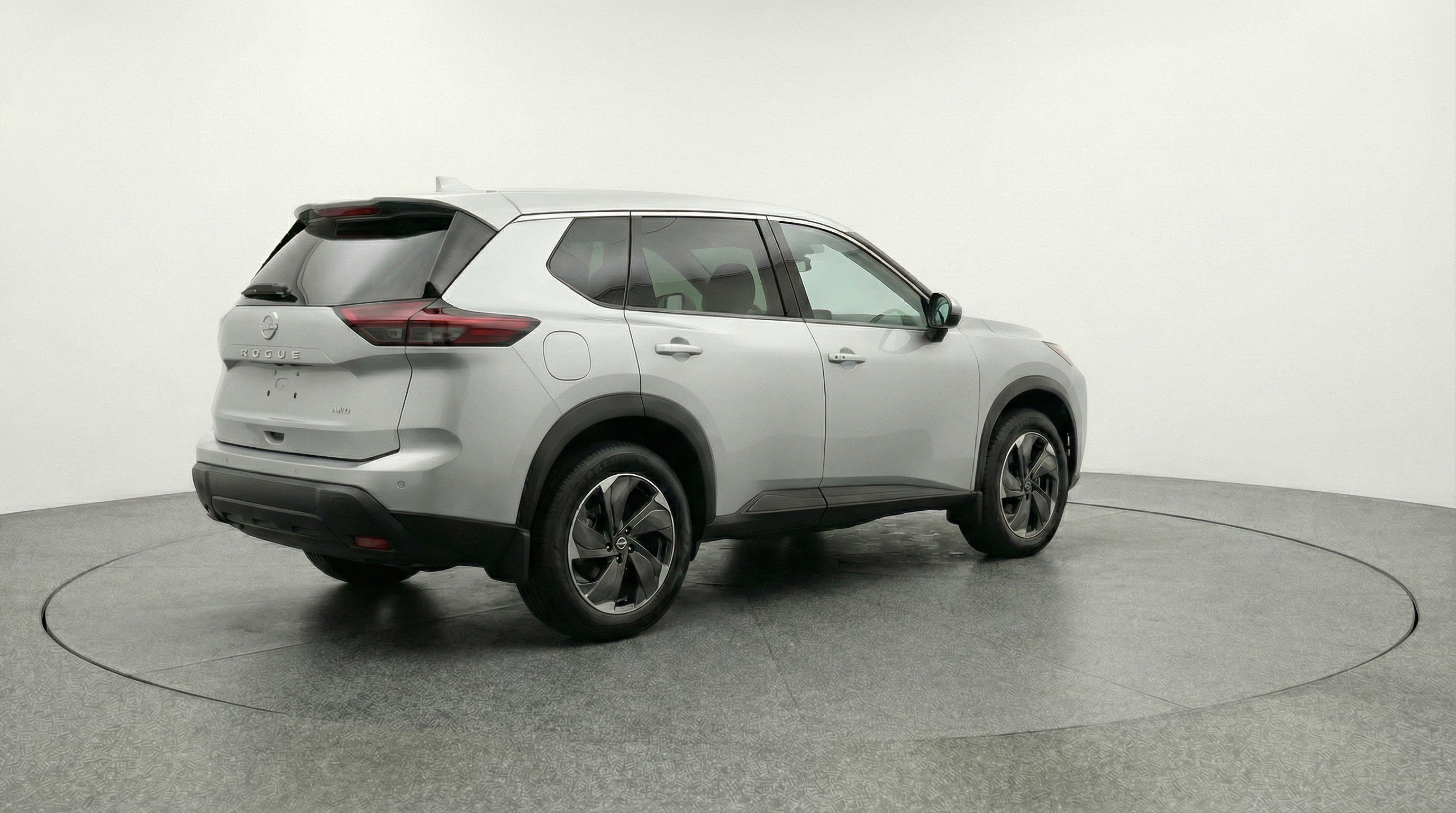 Used 2025 Nissan Rogue SV FWD image 9