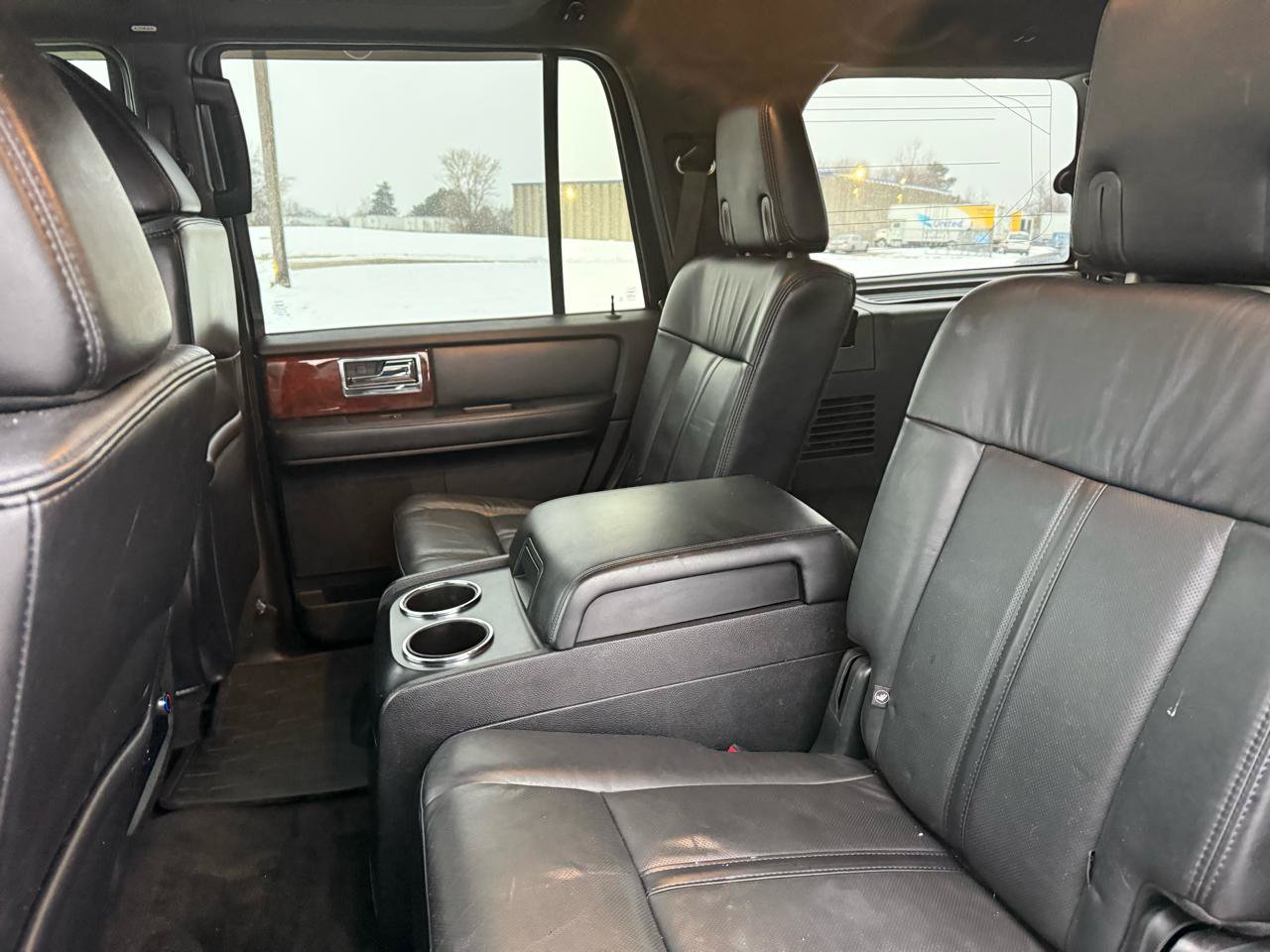 Used 2016 Lincoln Navigator Select AWD/4WD image 24