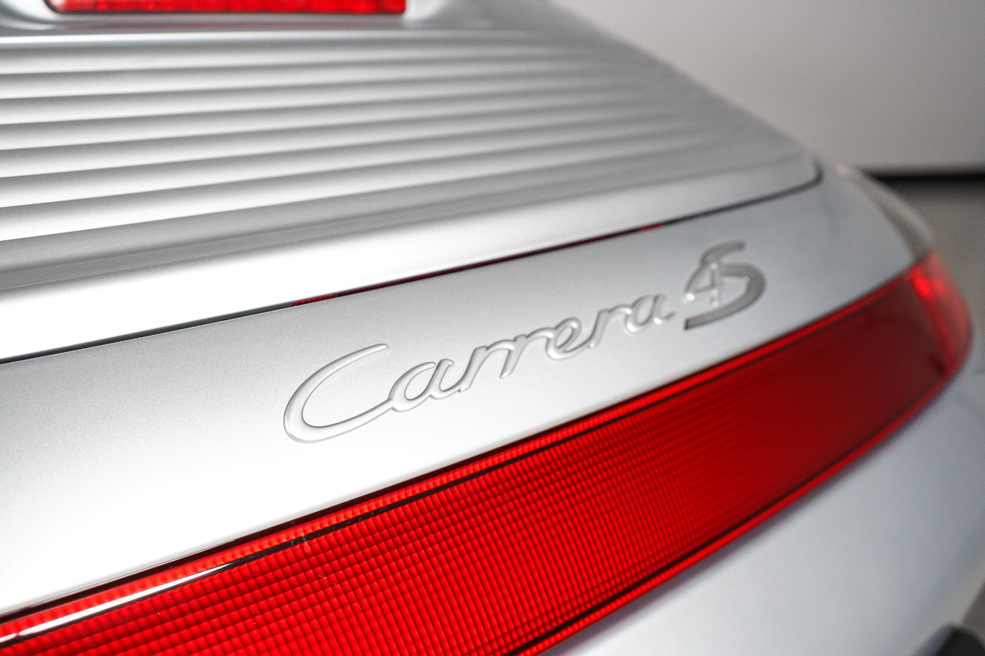 Used 2003 Porsche 911 Carrera RWD image 11
