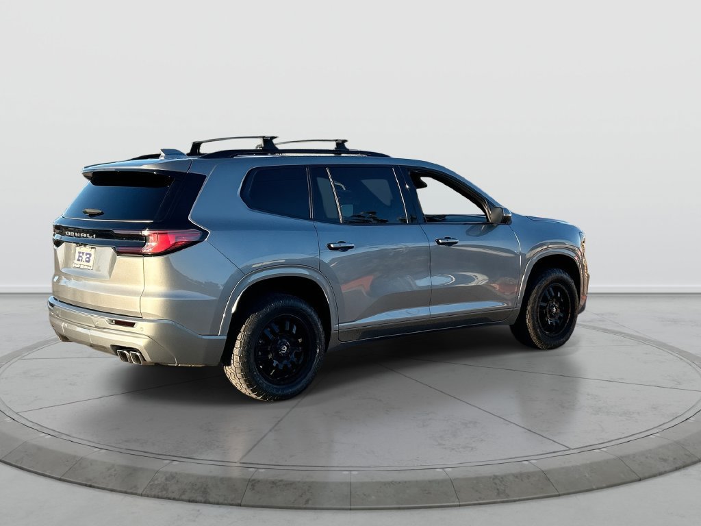 Used 2025 GMC Acadia Denali FWD image 8