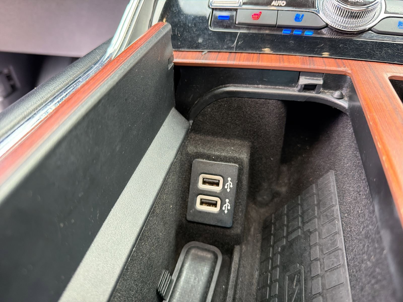 Used 2019 Lincoln Navigator L Reserve AWD/4WD image 35