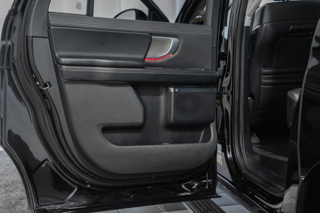 Used 2025 Ford Expedition Max Platinum image 51