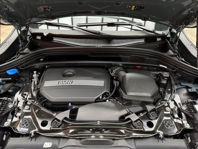 Certified 2025 BMW X2 xDrive28i w/ Technology Package image 27
