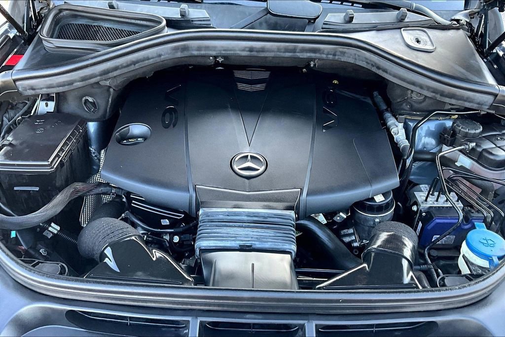 Used 2016 Mercedes-Benz GL 320 BlueTEC 4MATIC image 30