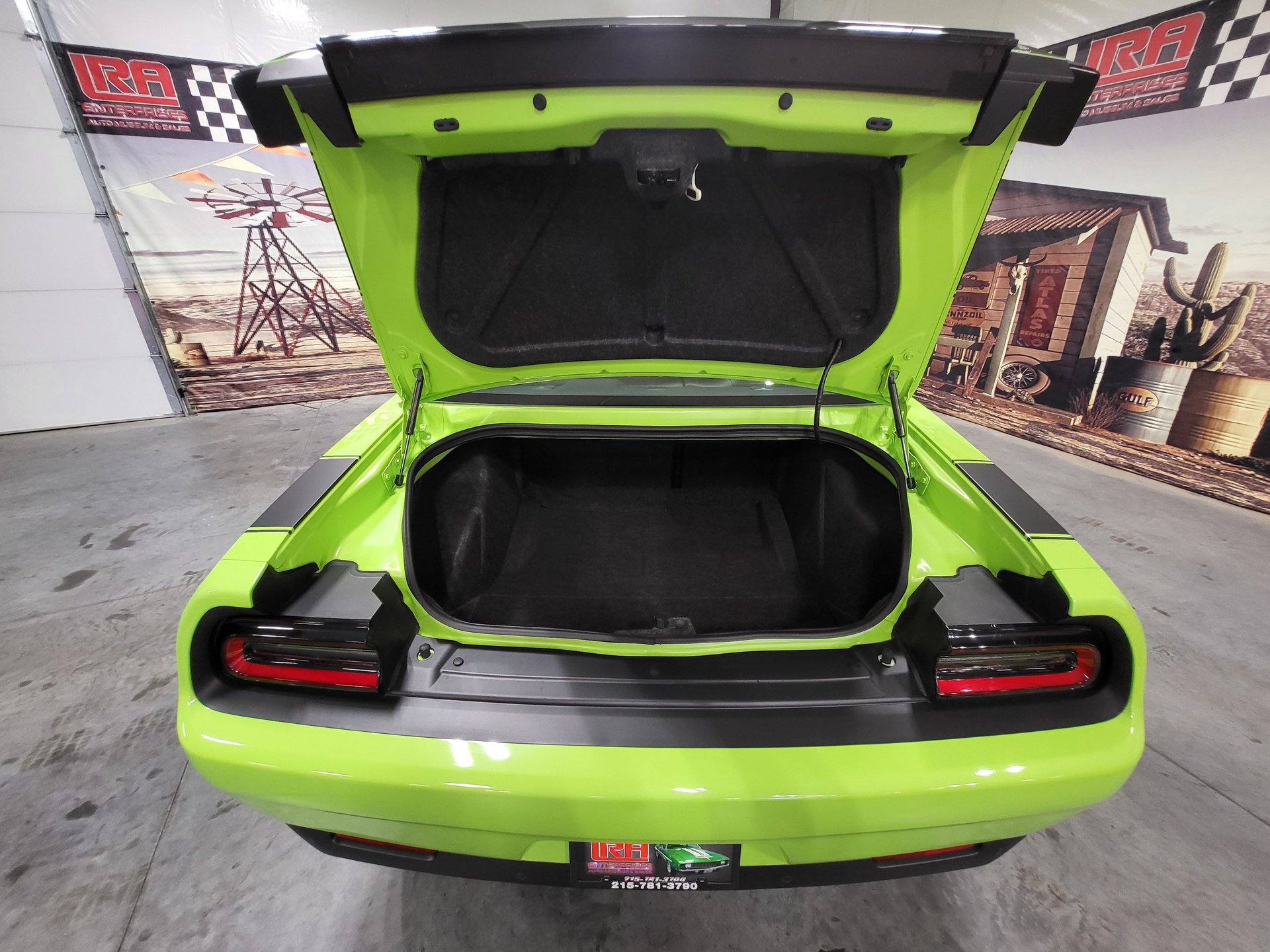 Used 2023 Dodge Challenger R/T Scat Pack RWD image 29