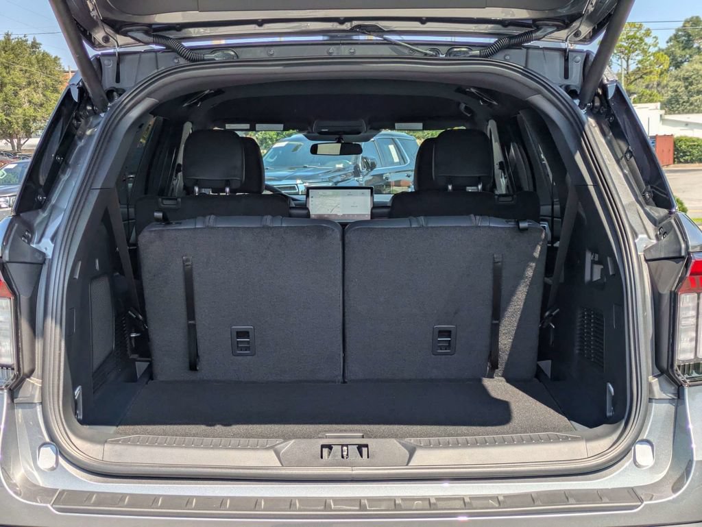 New 2027 Ford Explorer ST-Line RWD image 13