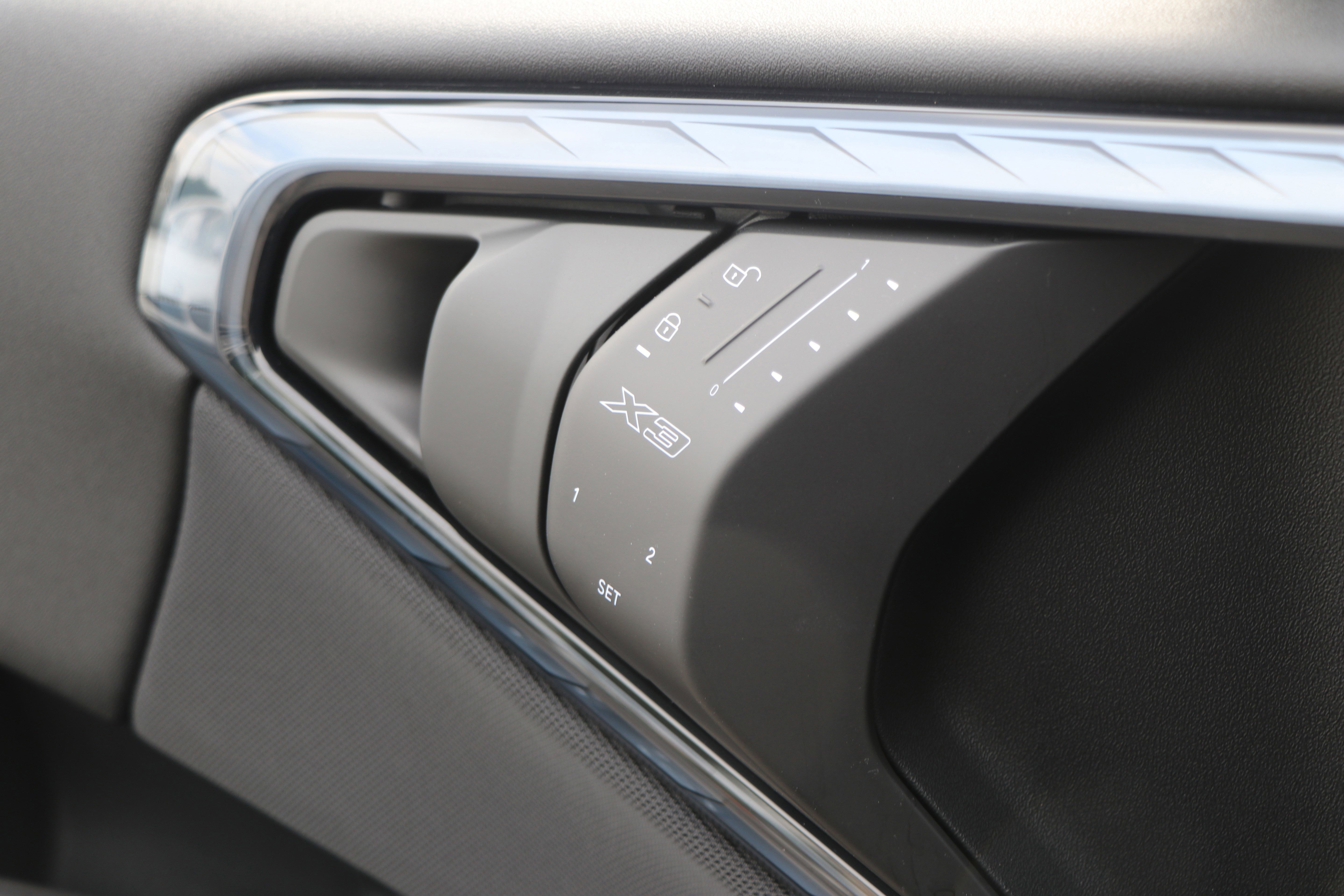 Certified 2025 BMW X3 xDrive30i w/ Premium Package image 19