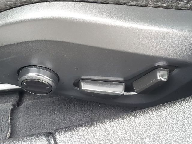 Used 2024 Volvo S60 B5 Core image 8