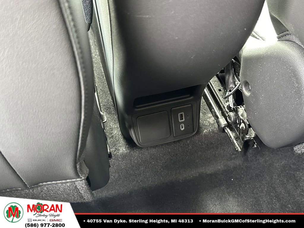 Certified 2024 Buick Encore GX Preferred FWD image 13