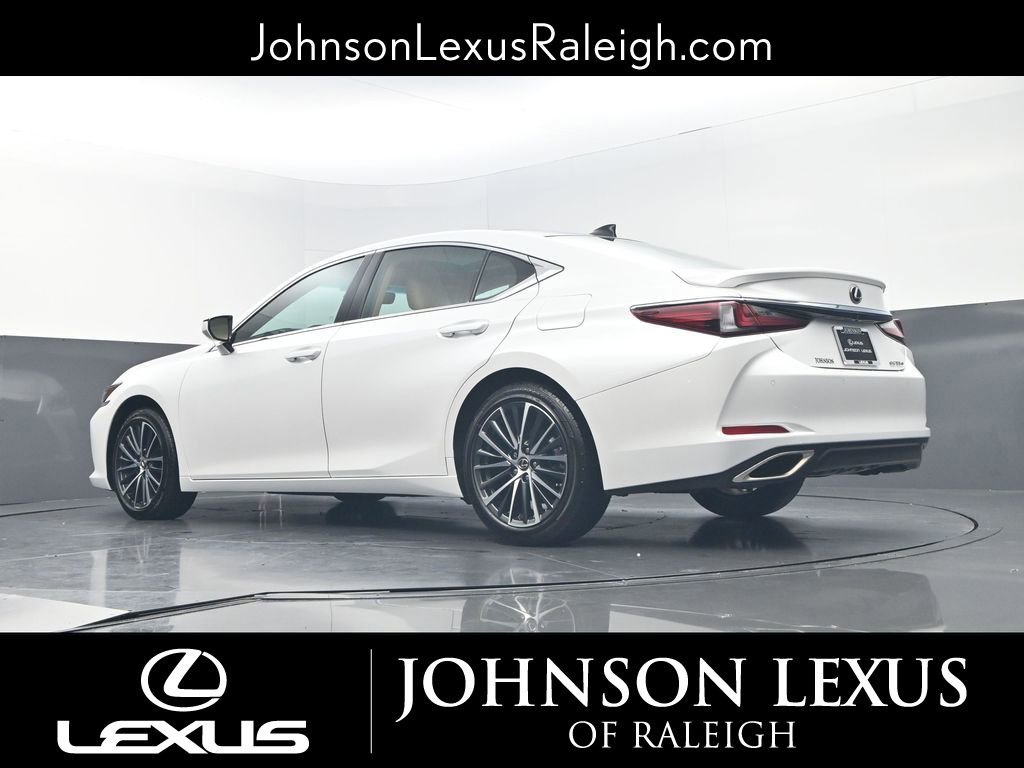 Used 2024 Lexus ES 350 w/ Premium Package image 17
