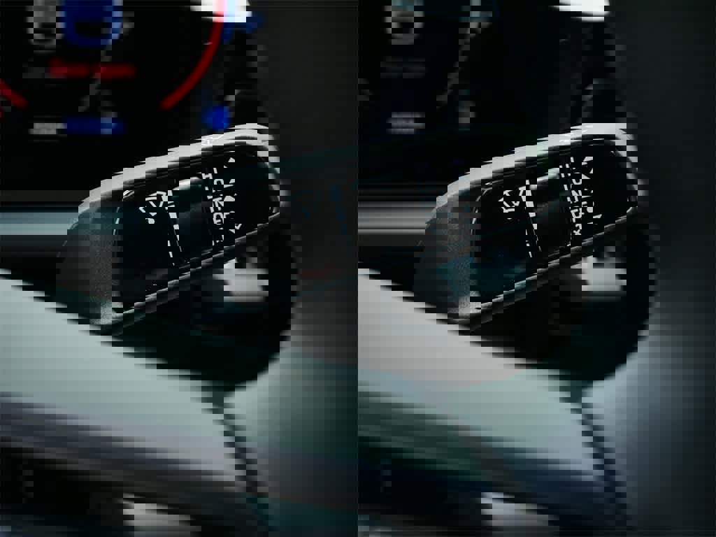 New 2025 Porsche Macan 4S Electric image 24